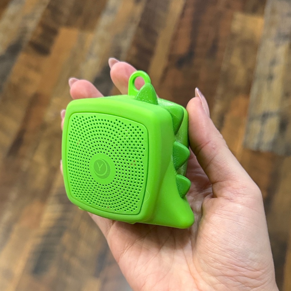 Green Portable Sound Machine Speaker Travel Friendly Baby noise